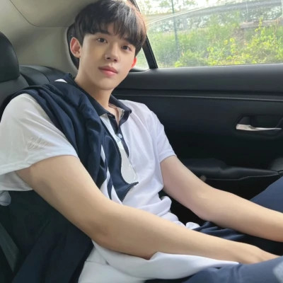 超级好看的男生真人潮流男头