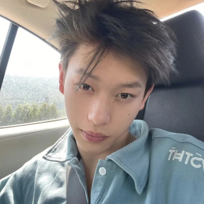 照片男的帅气图片真人头像