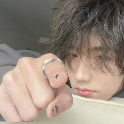 好看的真人男头像图片