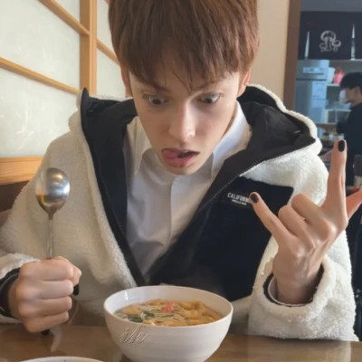 好看的真人男头像图片