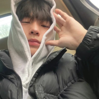 好看的真人男头像图片