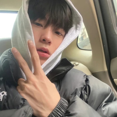 好看的真人男头像图片