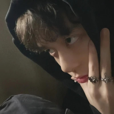 微信好看的真人男生头像