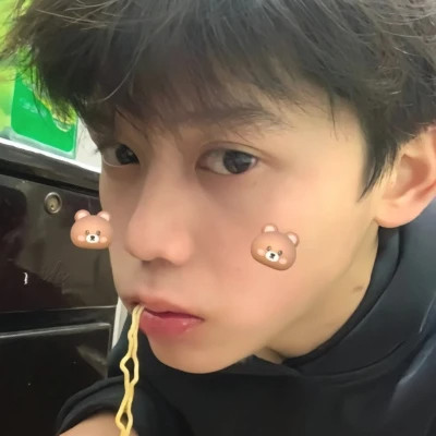 微信好看的真人男生头像