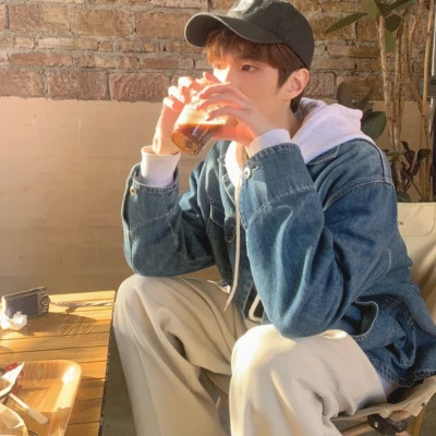 微信好看的真人男生头像