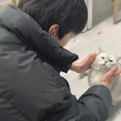 微信帅气男生真人头像