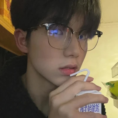2025最新真人个性男生头像