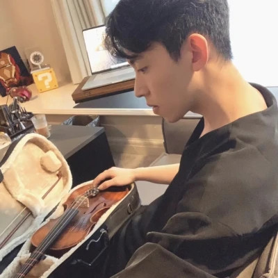 高清好看的男生头像真人版