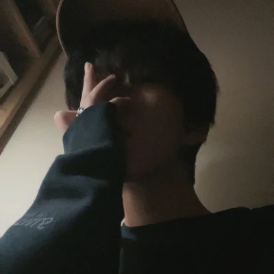 帅气潮男专属魅力真人头像