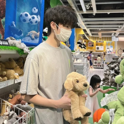 帅气潮男专属魅力真人头像