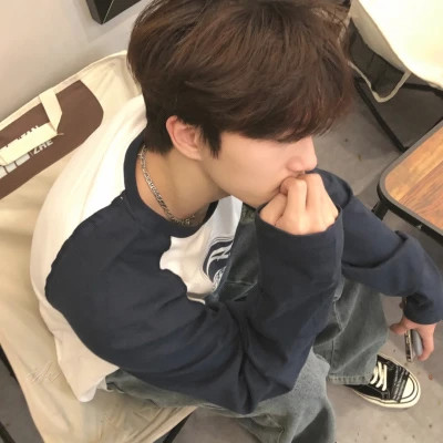 2025高颜值又个性的男生头像真人