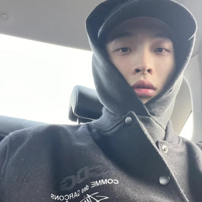 2025高颜值又个性的男生头像真人