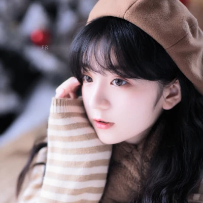 简单女头像高清图片