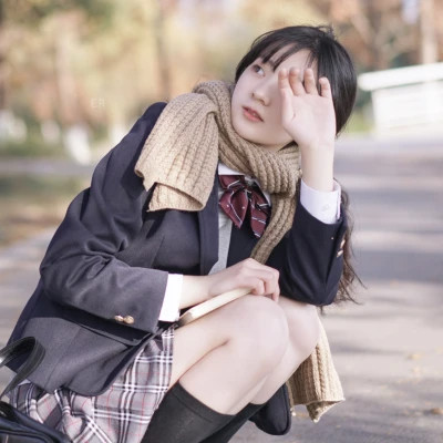 简单女头像高清图片