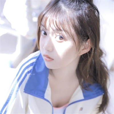 简单女头像高清图片