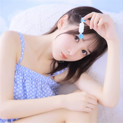 头像女简单干净小清新