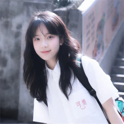 简单简约的好看女生头像