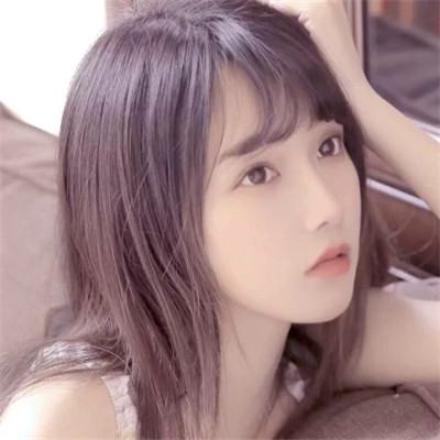 简单简约的好看女生头像