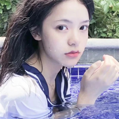 简单简约的好看女生头像