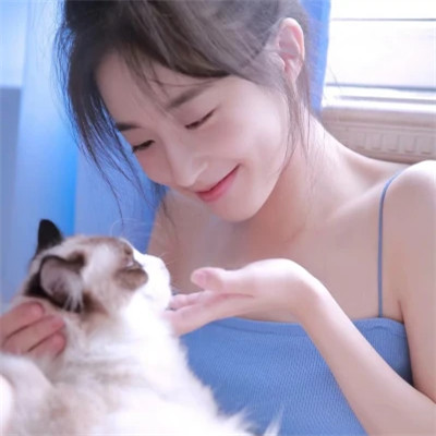 简单简约的好看女生头像