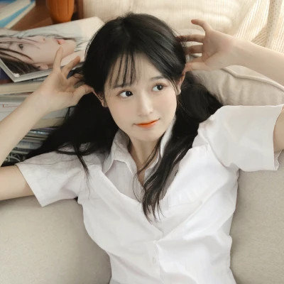 头像女简单干净大方