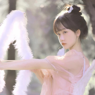 头像女简单干净大方