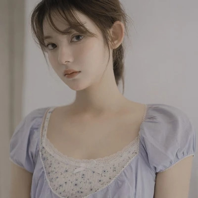 头像女简单干净大方