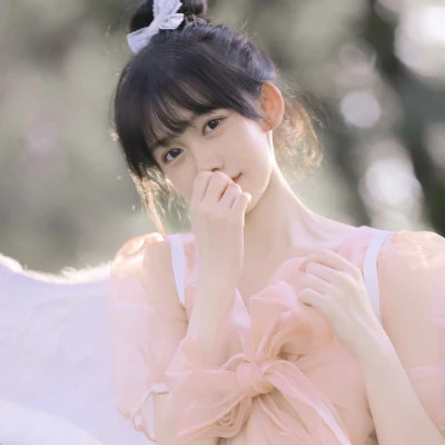 头像女简单干净大方