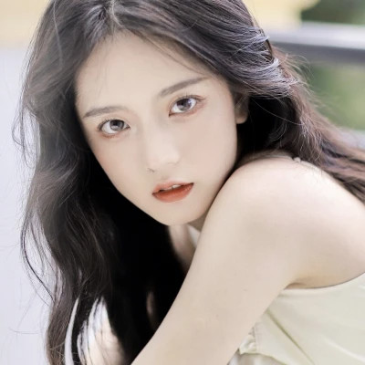 微信简单漂亮的好看女生头像