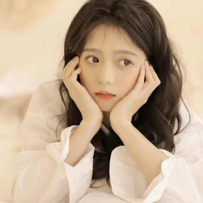 微信简单漂亮的好看女生头像