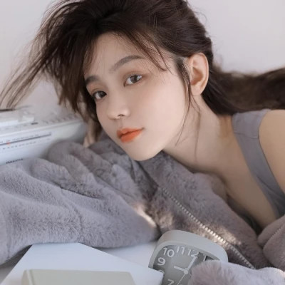 头像图片女简单干净