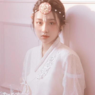 qq简单女头像图片高清