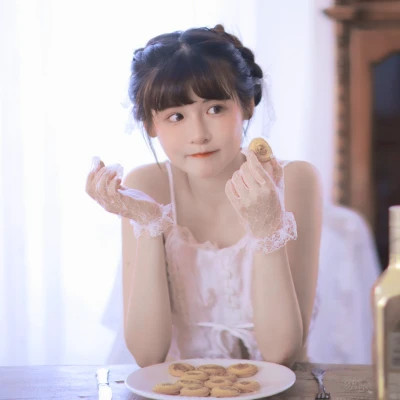 QQ头像女生简单气质清新图片