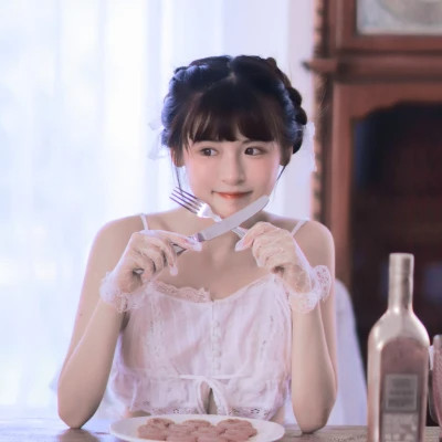 QQ头像女生简单气质清新图片