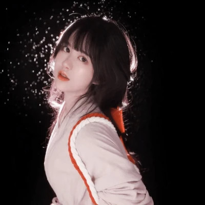 QQ头像女生简单气质清新图片