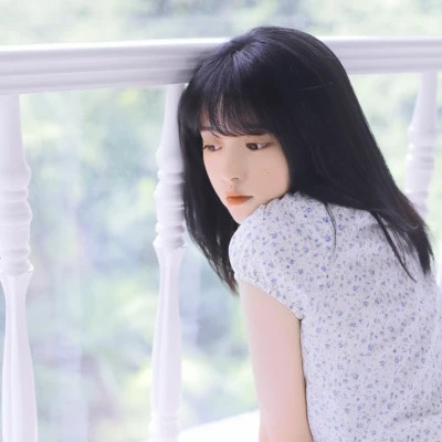 2025女生头像简单气质