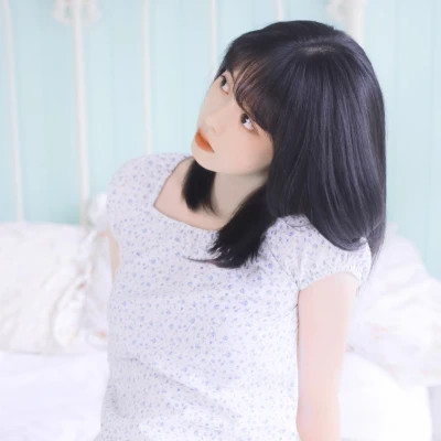 2025女生头像简单气质