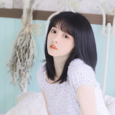 2025女生头像简单气质
