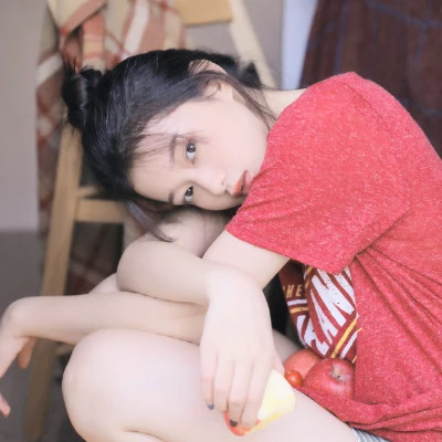 治愈头像女简单干净气质