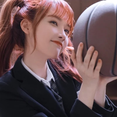 2025简单气质的女生头像