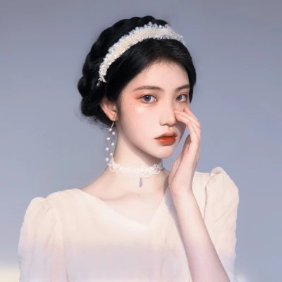 2025简单气质的女生头像