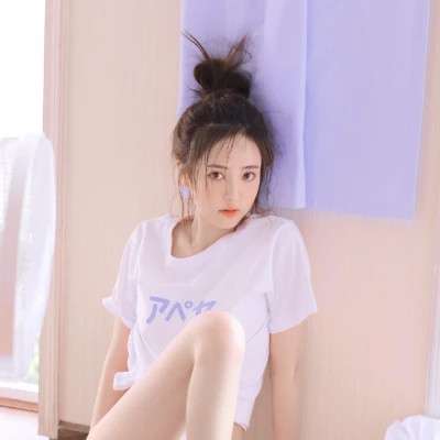 2025简单气质的女生头像