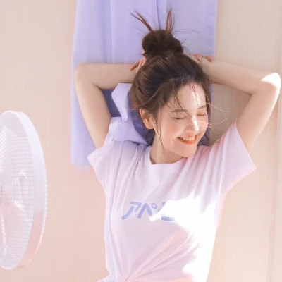 2025简单气质的女生头像