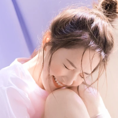 2025简单气质的女生头像