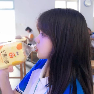 头像图片大全唯美简单女