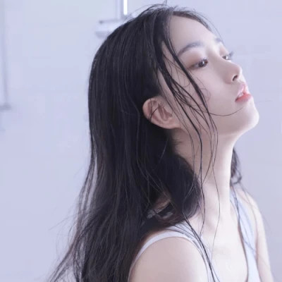 头像图片大全唯美简单女