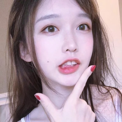 清新素雅简单女头像图片