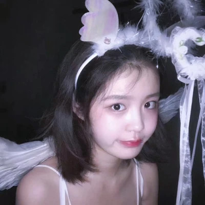 清新素雅简单女头像图片