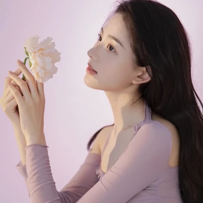 气质干净女生头像图片