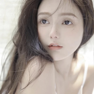 气质干净女生头像图片